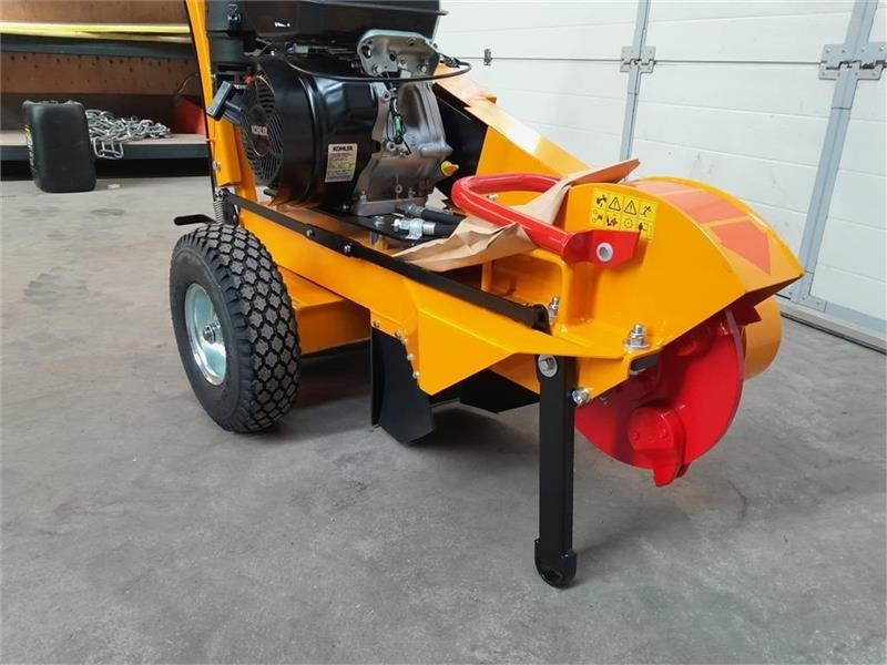 Laski F 360 SW/14 MED DREJESKAMMEL - Fendeuse de bûches: photos 2 Laski F 360 SW/14 MED DREJESKAMMEL - Fendeuse de bûches: photos 2