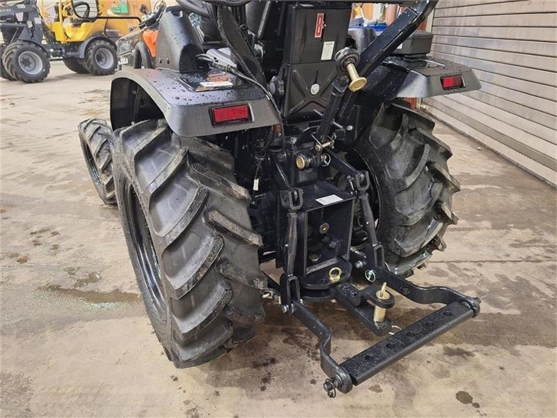 Tracteur communal Solis S26