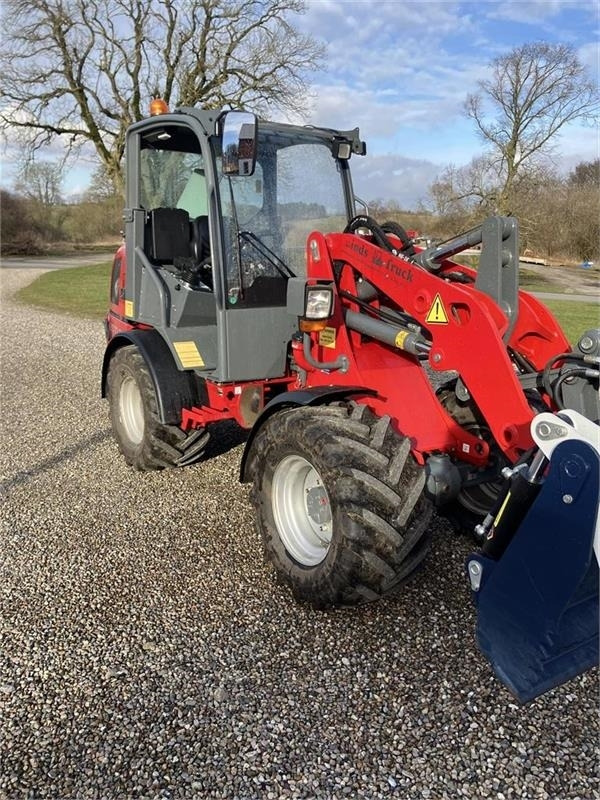 Weidemann 2070 LP - Valet de ferme: photos 2 Weidemann 2070 LP - Valet de ferme: photos 2