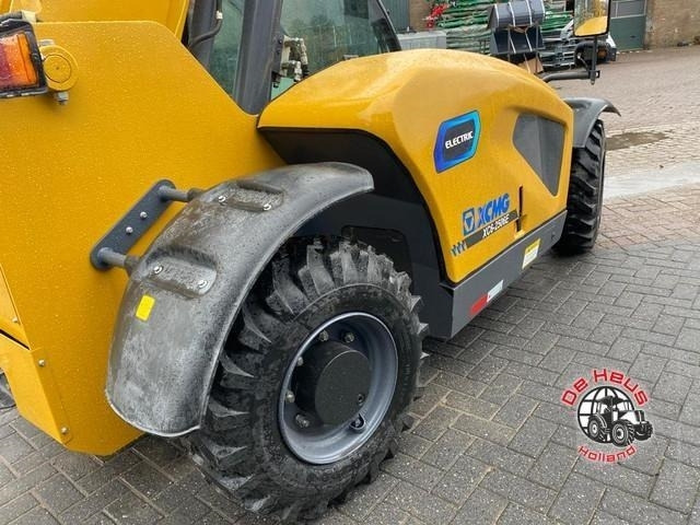 - - - XCMG XC6-2506E - Chariot télescopique: photos 3 - - - XCMG XC6-2506E - Chariot télescopique: photos 3