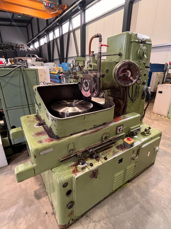 Rundtisch Flachschleifmaschine WMW Wotan Glachau SFRW 630 - Machine à métaux: photos 2 Rundtisch Flachschleifmaschine WMW Wotan Glachau SFRW 630 - Machine à métaux: photos 2