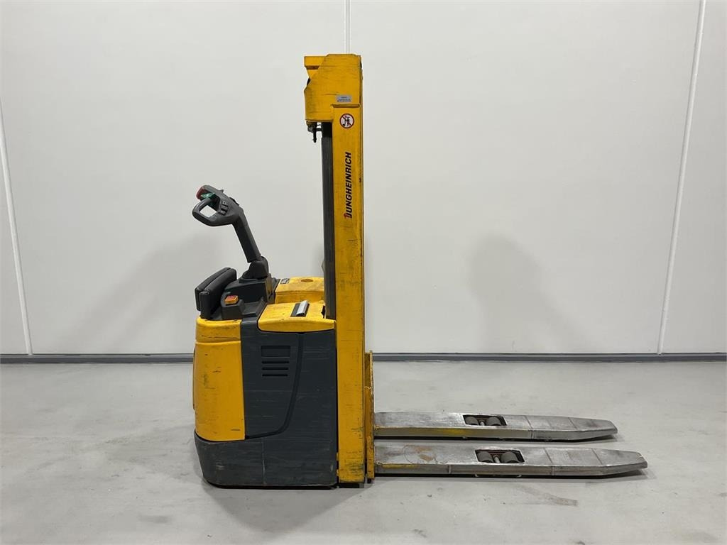 Jungheinrich ERC 214 - Gerbeur: photos 1 Jungheinrich ERC 214 - Gerbeur: photos 1