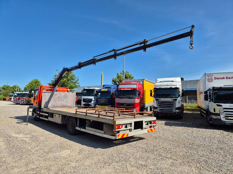 DAF LF 55.250 // Crane PM 8,5 with 4 hyd-extensions // - Camion grue: photos 3 DAF LF 55.250 // Crane PM 8,5 with 4 hyd-extensions // - Camion grue: photos 3