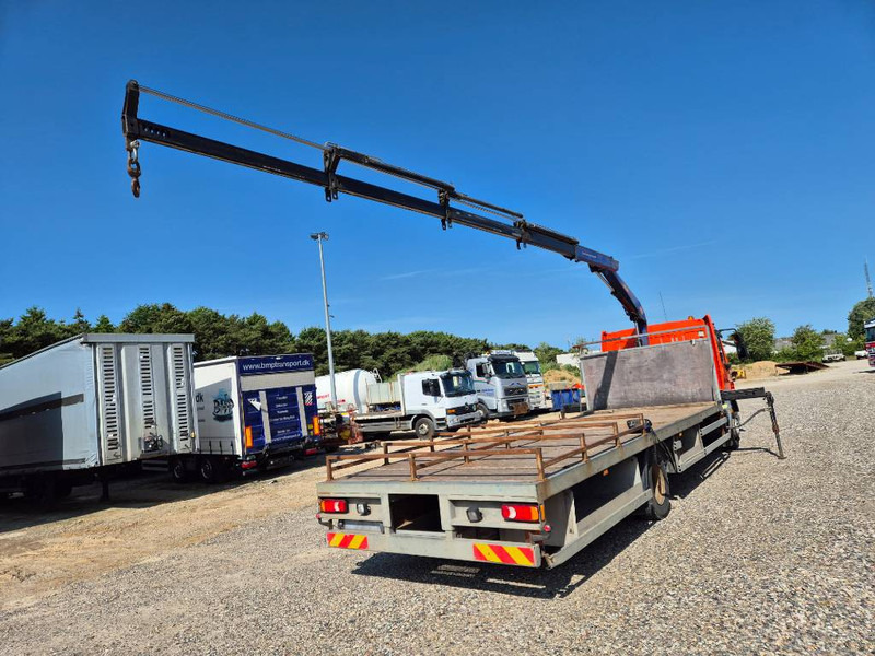 DAF LF 55.250 // Crane PM 8,5 with 4 hyd-extensions // - Camion grue: photos 4 DAF LF 55.250 // Crane PM 8,5 with 4 hyd-extensions // - Camion grue: photos 4