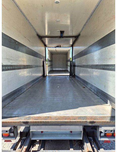 DAF XF 460 6x2 // Trailer // Lift - Camion fourgon: photos 5 DAF XF 460 6x2 // Trailer // Lift - Camion fourgon: photos 5