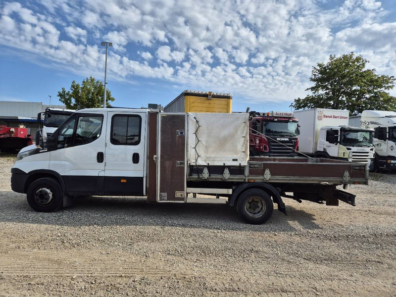 Iveco 70c17 // med lad og presenning - Camion plateau: photos 2 Iveco 70c17 // med lad og presenning - Camion plateau: photos 2