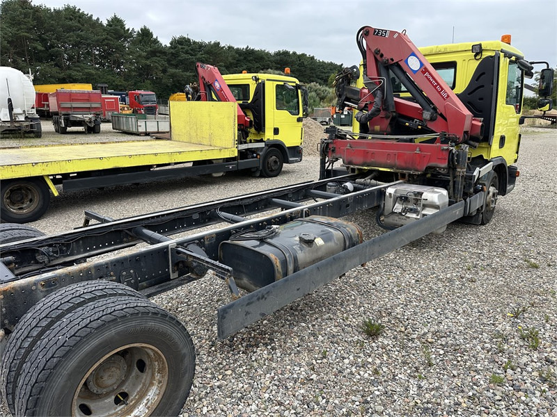 MAN TGL 12.220 // Crane HMF 735K2 // - Camion grue: photos 2 MAN TGL 12.220 // Crane HMF 735K2 // - Camion grue: photos 2