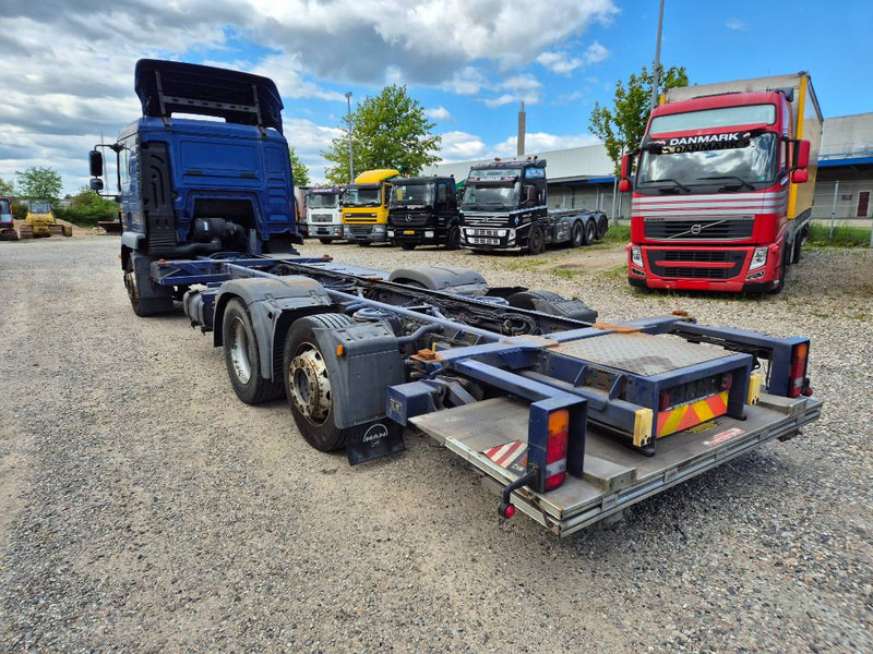 MAN TGM.TGS 26.290 / 6x2/4 // 6 seats // Lift - Camion porte-conteneur/ Caisse mobile: photos 4 MAN TGM.TGS 26.290 / 6x2/4 // 6 seats // Lift - Camion porte-conteneur/ Caisse mobile: photos 4