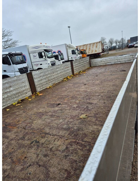 Volvo FE320 6x2/4 // HMF2120 K5 // - Camion grue: photos 5 Volvo FE320 6x2/4 // HMF2120 K5 // - Camion grue: photos 5