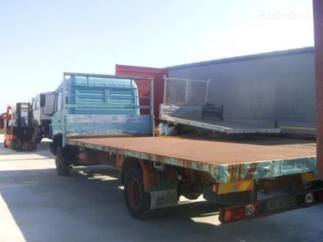 Mercedes-Benz 11.17 - Camion plateau: photos 3 Mercedes-Benz 11.17 - Camion plateau: photos 3