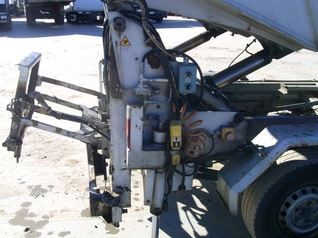 Benne à ordures ménagères Mercedes-Benz 308 DT NG/35/35/C: photos 12 Benne à ordures ménagères Mercedes-Benz 308 DT NG/35/35/C: photos 12