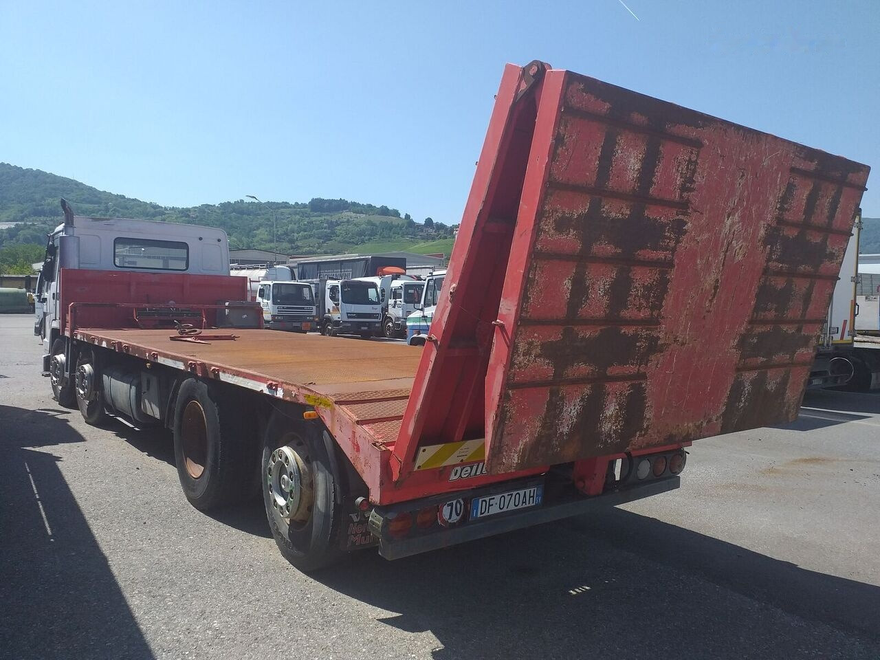 Camion plateau Volvo FL 10.320: photos 7