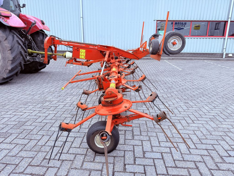 Faneuse Kuhn GF8501 T: photos 13 Faneuse Kuhn GF8501 T: photos 13