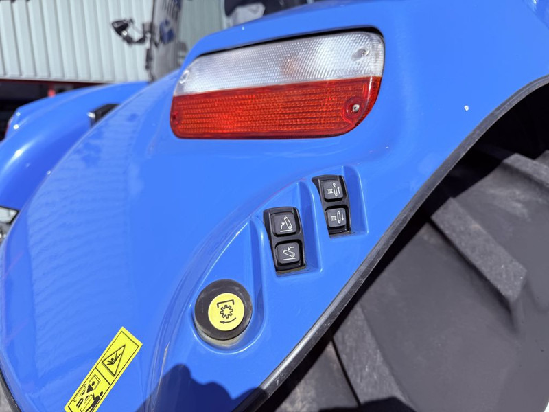 Tracteur agricole New Holland T6.165 AC + TL750 Voorlader: photos 10