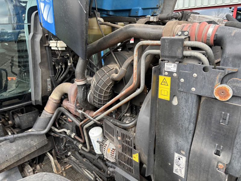 Tracteur agricole New Holland T6080 Power Command: photos 17