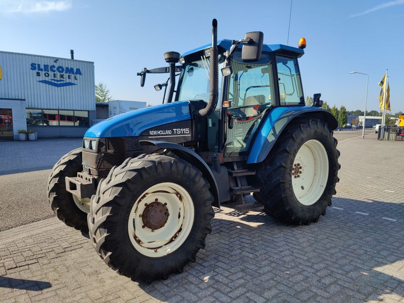 Tracteur agricole New Holland TS115
