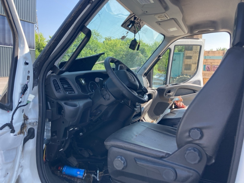 IVECO DAILY FOURGON 50C18 - Camion avec nacelle: photos 4 IVECO DAILY FOURGON 50C18 - Camion avec nacelle: photos 4