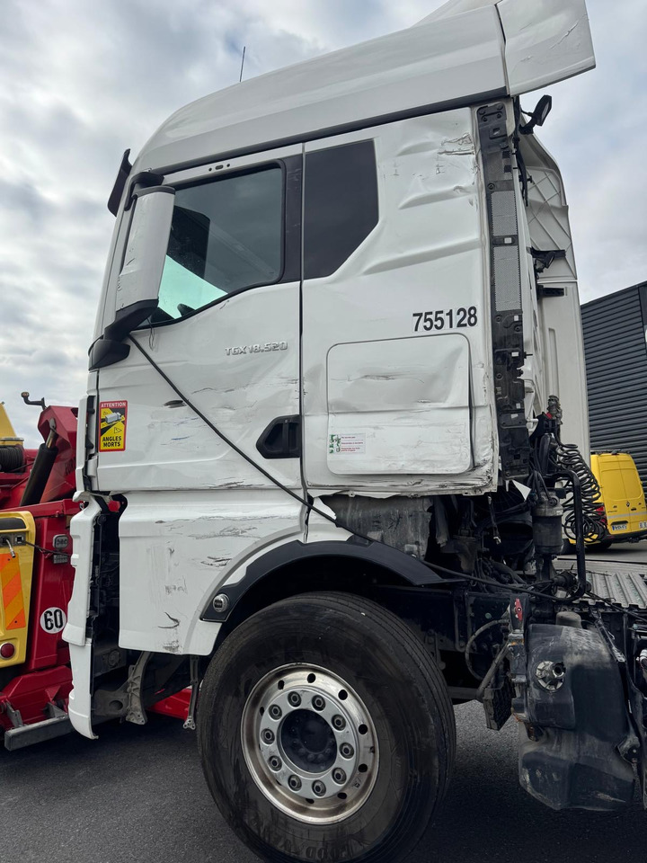 MAN TGX 18.520 - Tracteur routier: photos 4 MAN TGX 18.520 - Tracteur routier: photos 4