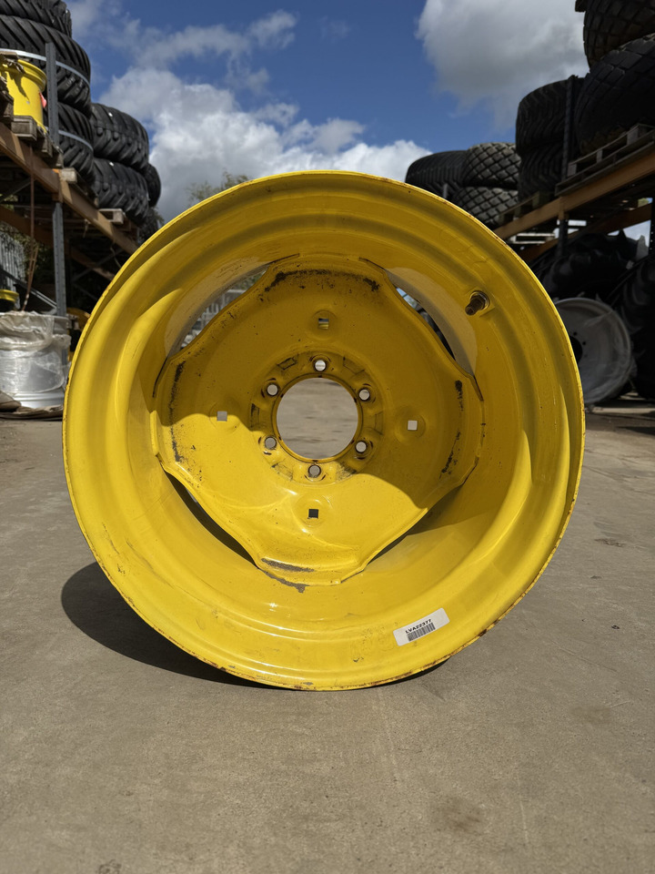 12.5X19.5 Used John Deere Rim - Jante pour Machine agricole: photos 1 12.5X19.5 Used John Deere Rim - Jante pour Machine agricole: photos 1