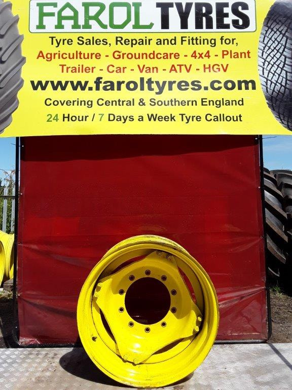 Jante pour Machine agricole 15X28 Used John Deere Rim