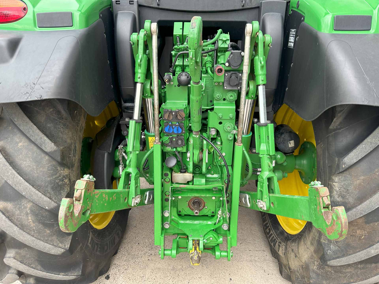 John Deere 6130R - Tracteur agricole: photos 5 John Deere 6130R - Tracteur agricole: photos 5