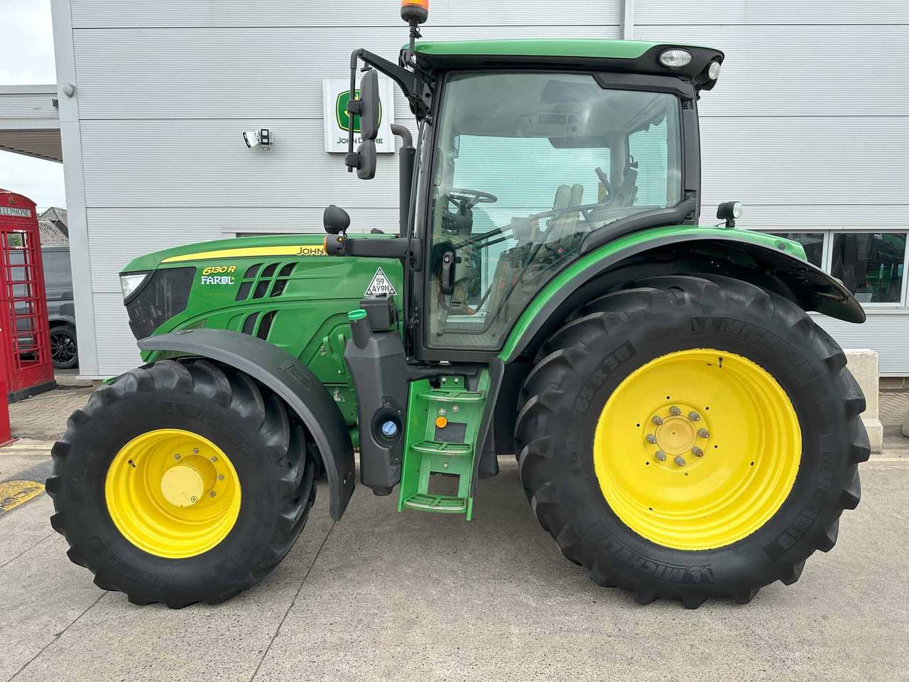John Deere 6130R - Tracteur agricole: photos 2 John Deere 6130R - Tracteur agricole: photos 2