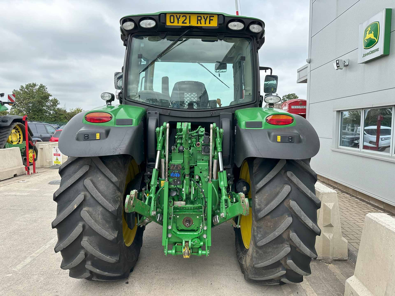 John Deere 6130R - Tracteur agricole: photos 4 John Deere 6130R - Tracteur agricole: photos 4