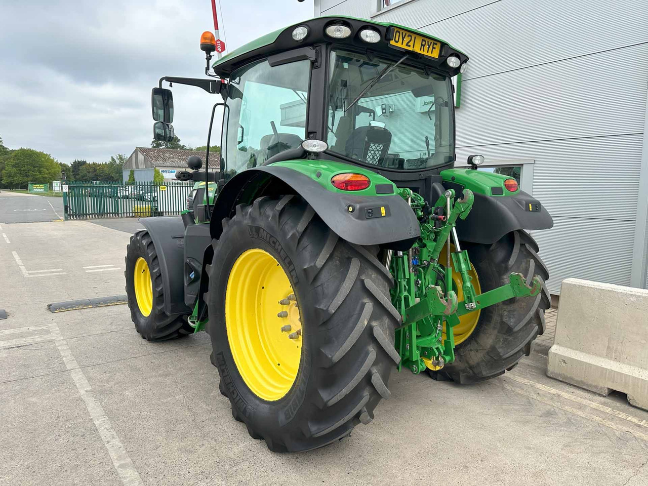 John Deere 6130R - Tracteur agricole: photos 3 John Deere 6130R - Tracteur agricole: photos 3