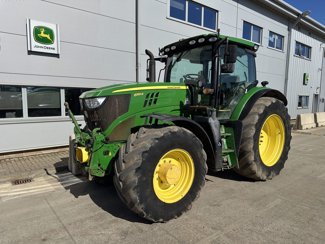 John Deere 6155R - Tracteur agricole: photos 1 John Deere 6155R - Tracteur agricole: photos 1