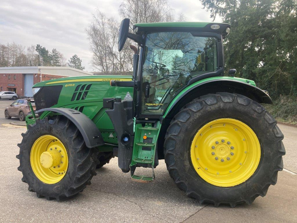 John Deere 6215R - Tracteur agricole: photos 3 John Deere 6215R - Tracteur agricole: photos 3