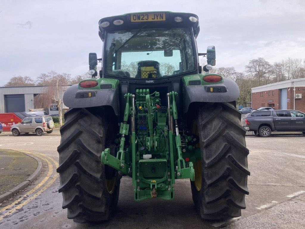 John Deere 6R 215 - Tracteur agricole: photos 4 John Deere 6R 215 - Tracteur agricole: photos 4