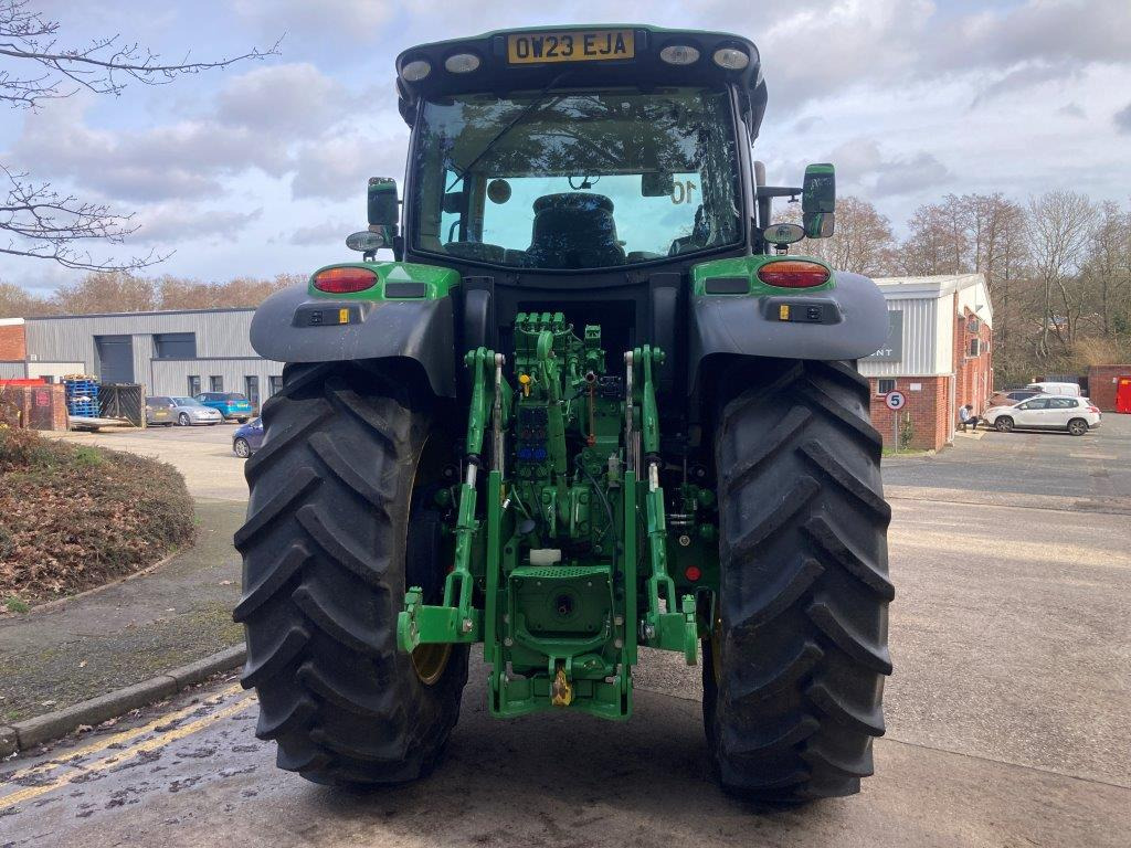 John Deere 6R 215 - Tracteur agricole: photos 4 John Deere 6R 215 - Tracteur agricole: photos 4