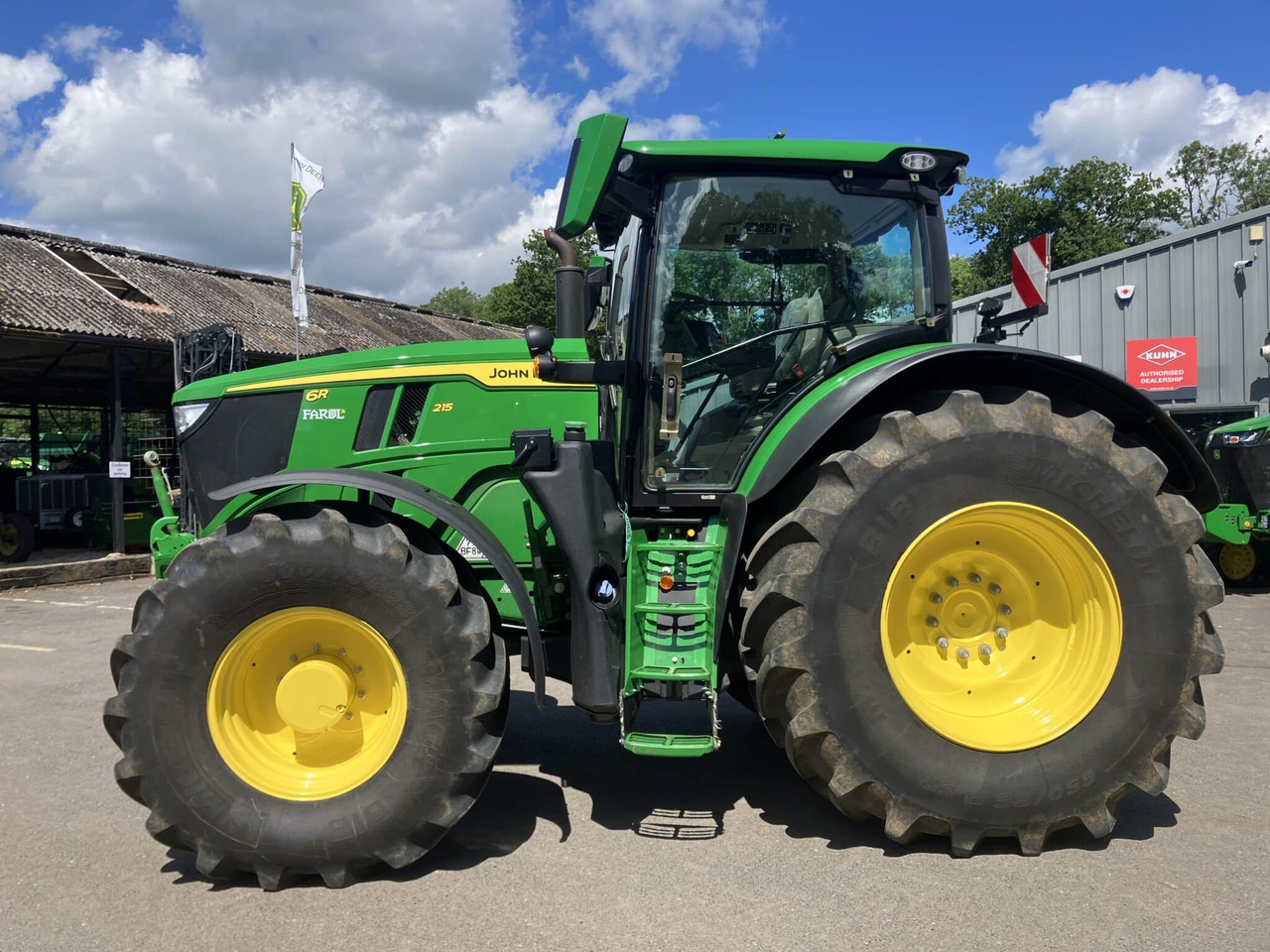 John Deere 6R 215 - Tracteur agricole: photos 2 John Deere 6R 215 - Tracteur agricole: photos 2
