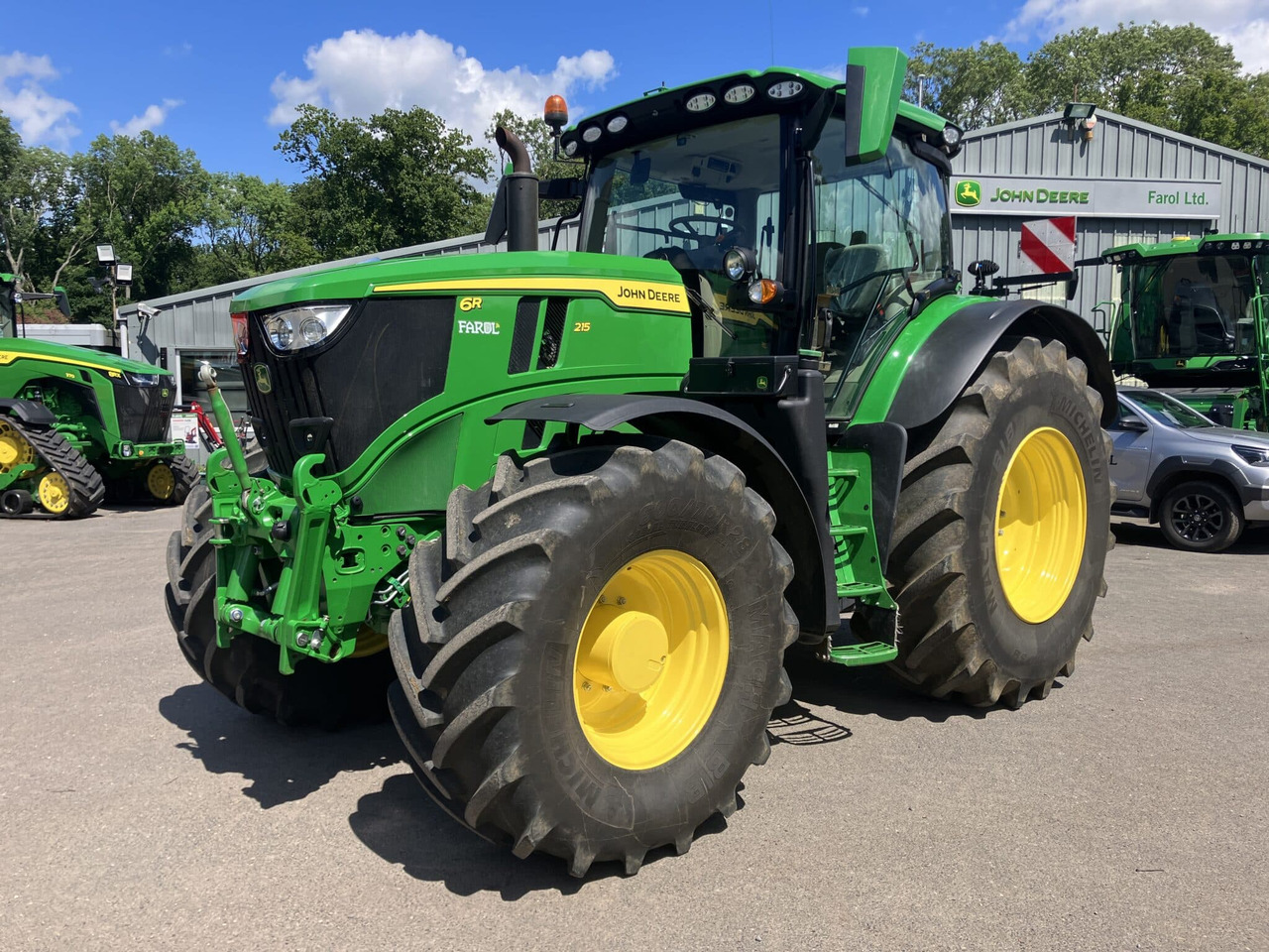 John Deere 6R 215 - Tracteur agricole: photos 1 John Deere 6R 215 - Tracteur agricole: photos 1