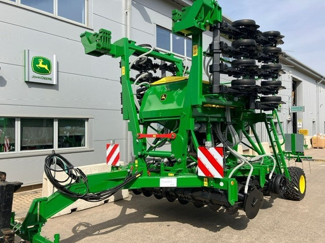 John Deere 750A - Semoir: photos 1 John Deere 750A - Semoir: photos 1