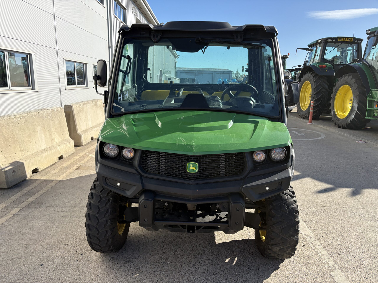 John Deere XUV865M Gator - Quadricycle: photos 2 John Deere XUV865M Gator - Quadricycle: photos 2