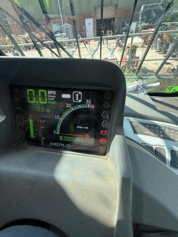 MERLO P40.13 - Chariot télescopique: photos 2 MERLO P40.13 - Chariot télescopique: photos 2