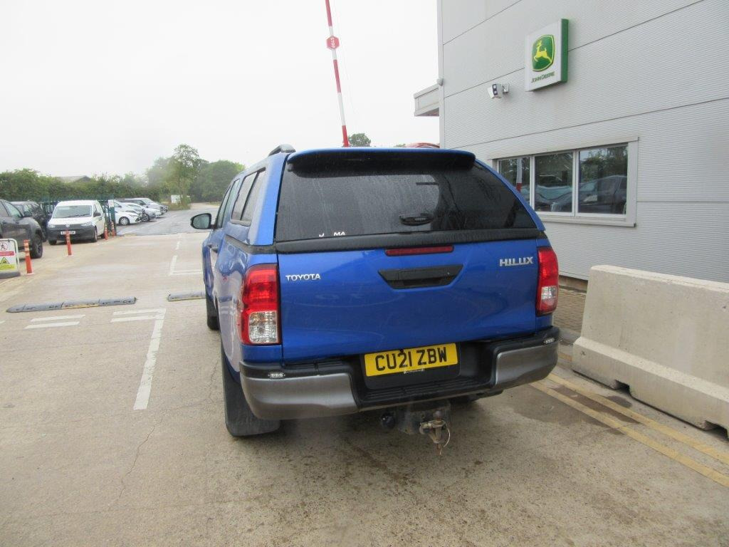 TOYOTA HILUX ACTIVE D-4D - Pick-up: photos 5 TOYOTA HILUX ACTIVE D-4D - Pick-up: photos 5