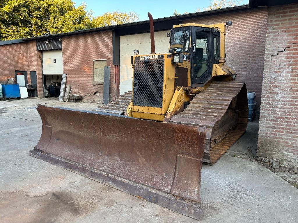 CAT D 6 M LGP - Bulldozer: photos 1 CAT D 6 M LGP - Bulldozer: photos 1