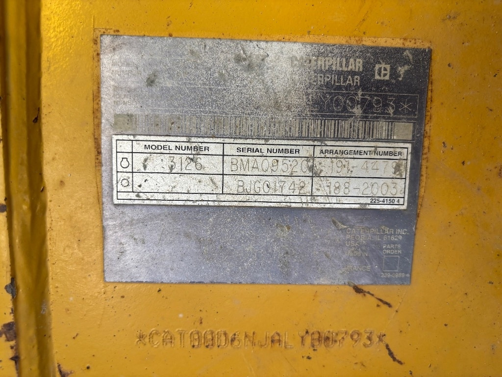 CAT D 6 N LGP - Bulldozer: photos 2 CAT D 6 N LGP - Bulldozer: photos 2