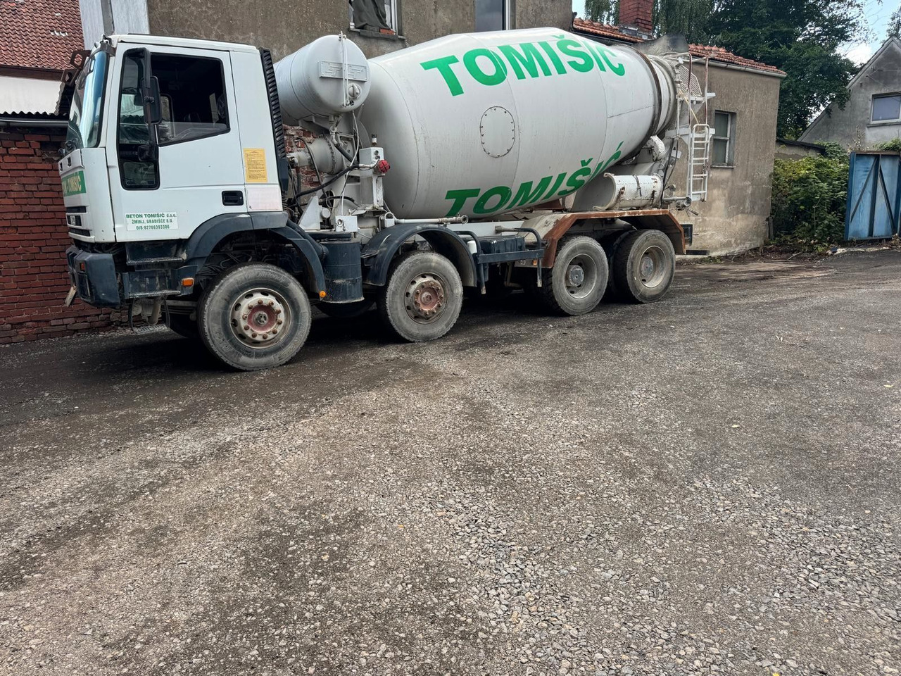 Iveco 410 EH 420 8X4 10m³ - Camion malaxeur: photos 2 Iveco 410 EH 420 8X4 10m³ - Camion malaxeur: photos 2