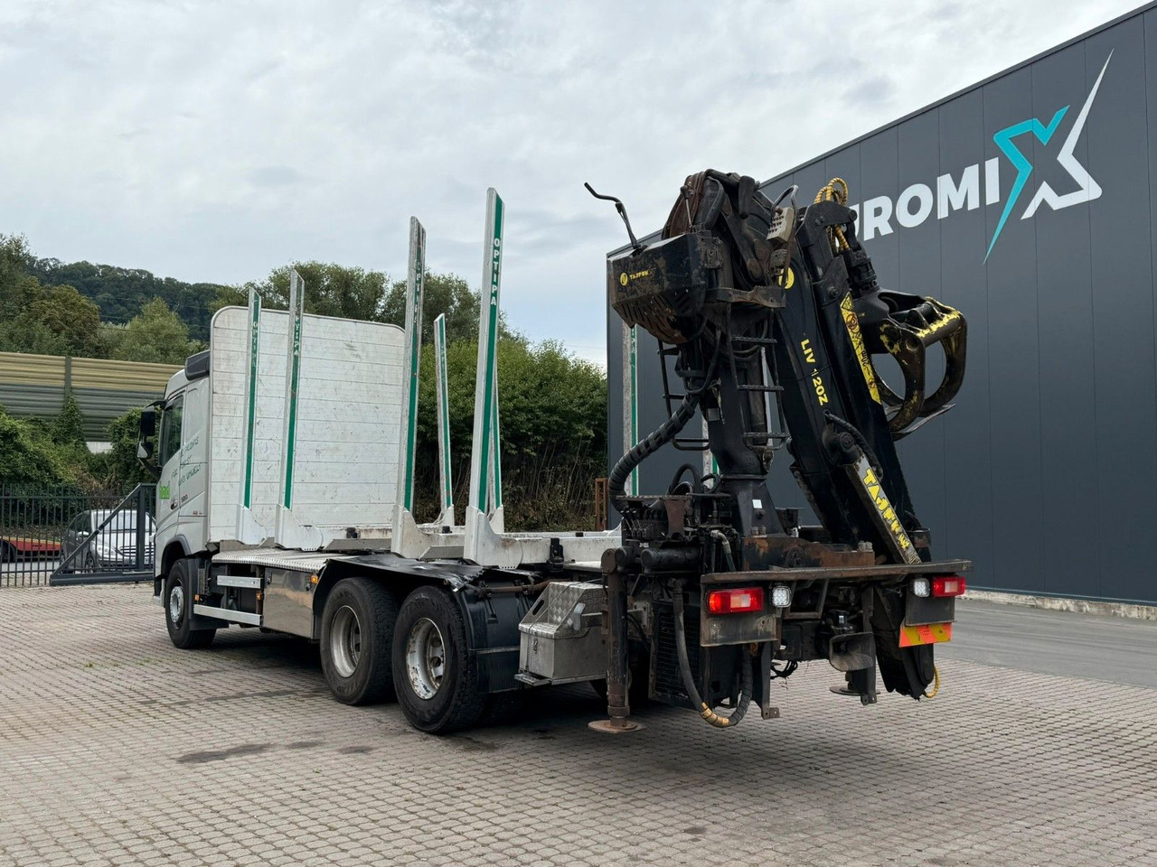 Volvo FH500 6X4 LIV 120 Z Kurzholz - Camion grumier: photos 4 Volvo FH500 6X4 LIV 120 Z Kurzholz - Camion grumier: photos 4