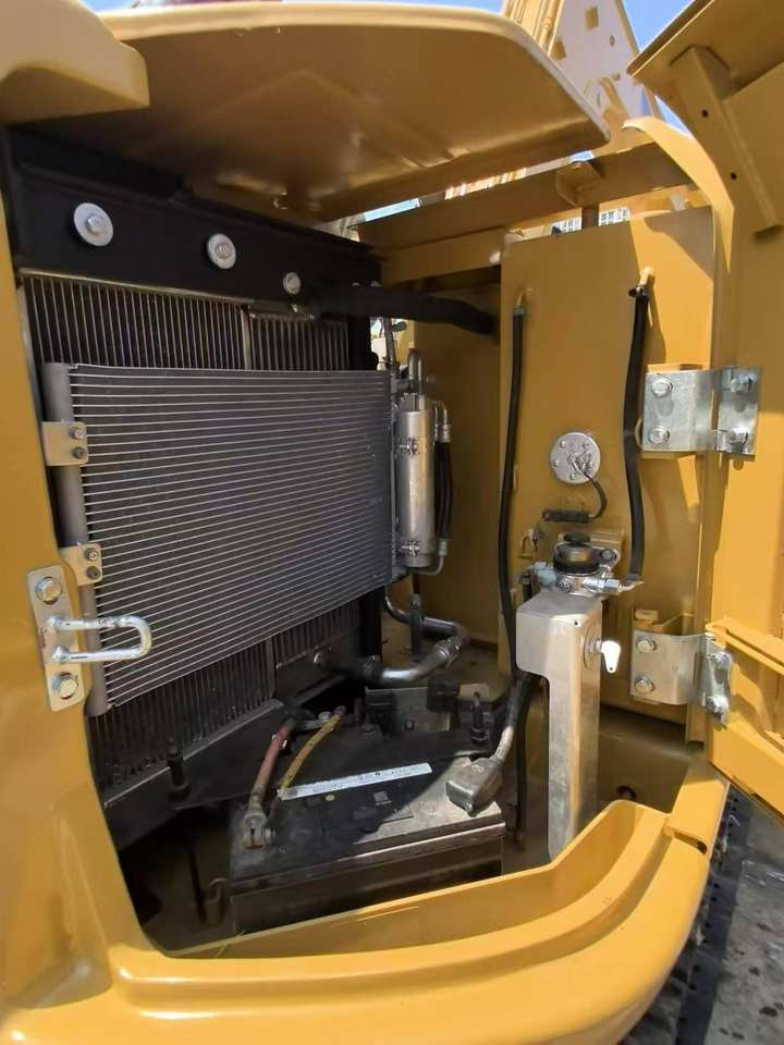 CAT 308 E 2 - Pelle sur chenille: photos 4 CAT 308 E 2 - Pelle sur chenille: photos 4