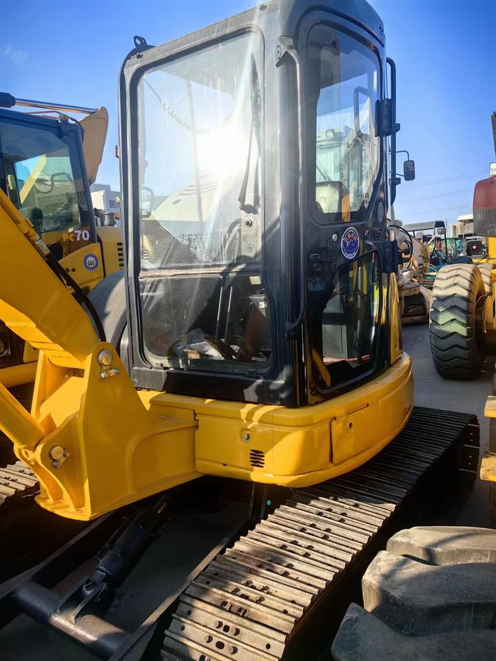 High Quality Mini Komatsu PC 55MR 5.5 Ton Earth-Moving Machine with Motor Engine Gearbox Gear in Stock - Mini pelle: photos 2 High Quality Mini Komatsu PC 55MR 5.5 Ton Earth-Moving Machine with Motor Engine Gearbox Gear in Stock - Mini pelle: photos 2