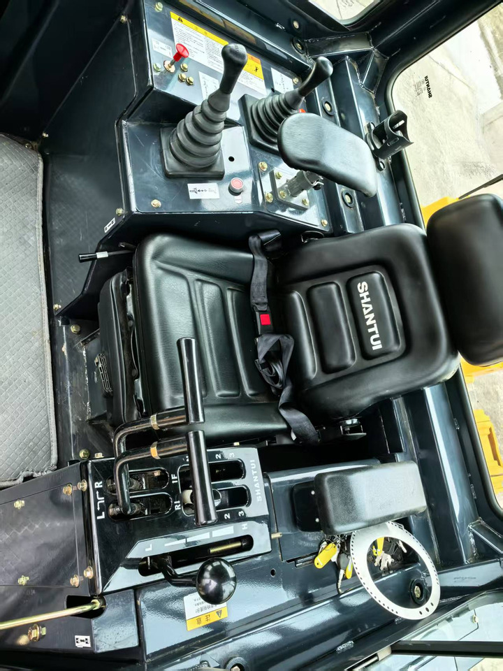 SHANTUI SD22 - Bulldozer: photos 5 SHANTUI SD22 - Bulldozer: photos 5