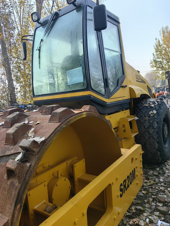 SHANTUI SR20M - Compacteur à pieds de mouton/ Monocylindre: photos 2 SHANTUI SR20M - Compacteur à pieds de mouton/ Monocylindre: photos 2