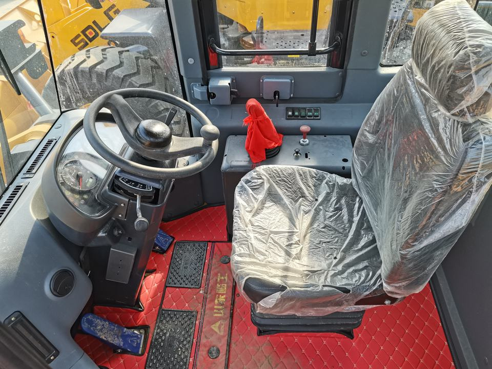 Second Hand SDLG LG956L Front End Loader Diesel 4WD 3.0m3 Bucket 16500kg SDLG LG956L Wheel Loader - Chargeuse sur pneus: photos 5 Second Hand SDLG LG956L Front End Loader Diesel 4WD 3.0m3 Bucket 16500kg SDLG LG956L Wheel Loader - Chargeuse sur pneus: photos 5