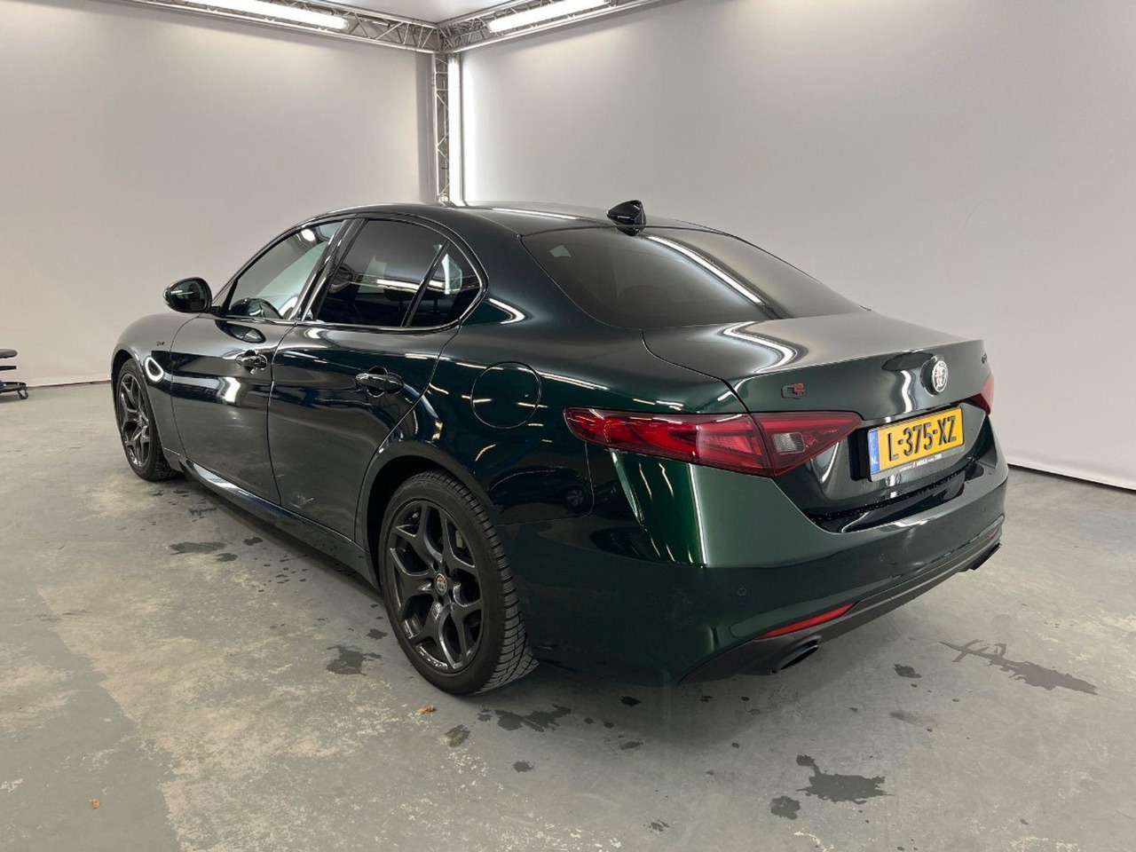 Alfa Romeo Giulia 2.0T Sprint | 2021 | 201.659 km | Automaat | L375XZ | NAP: Logisch - Berline: photos 3 Alfa Romeo Giulia 2.0T Sprint | 2021 | 201.659 km | Automaat | L375XZ | NAP: Logisch - Berline: photos 3