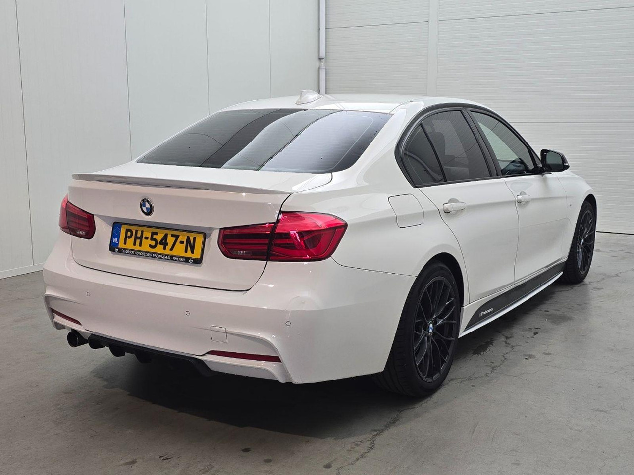 BMW 3-serie 318i High Executive | 2017 | 132.699 km | PH547N | NAP: Logisch - Berline: photos 4 BMW 3-serie 318i High Executive | 2017 | 132.699 km | PH547N | NAP: Logisch - Berline: photos 4