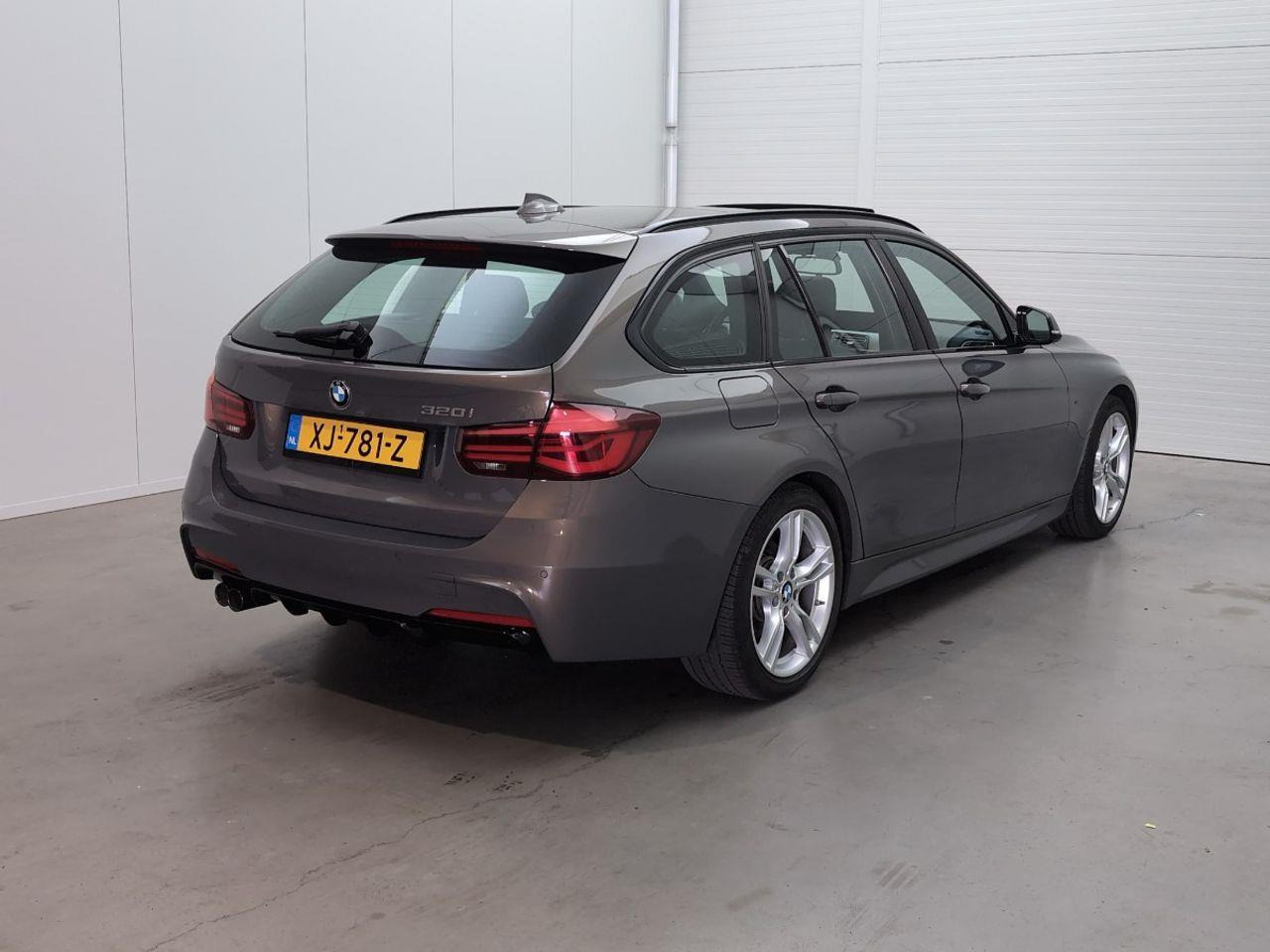 BMW 3 - serie Touring 320i M Sport Edition | 2019 | 226.465 km | XJ781Z | NAP: Logisch - Voiture: photos 4 BMW 3 - serie Touring 320i M Sport Edition | 2019 | 226.465 km | XJ781Z | NAP: Logisch - Voiture: photos 4